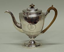 Kaffeekanne, Silber 925, London, 1801, Meistermarke, Gefäß auf ovalem Fuß teils godroniert,