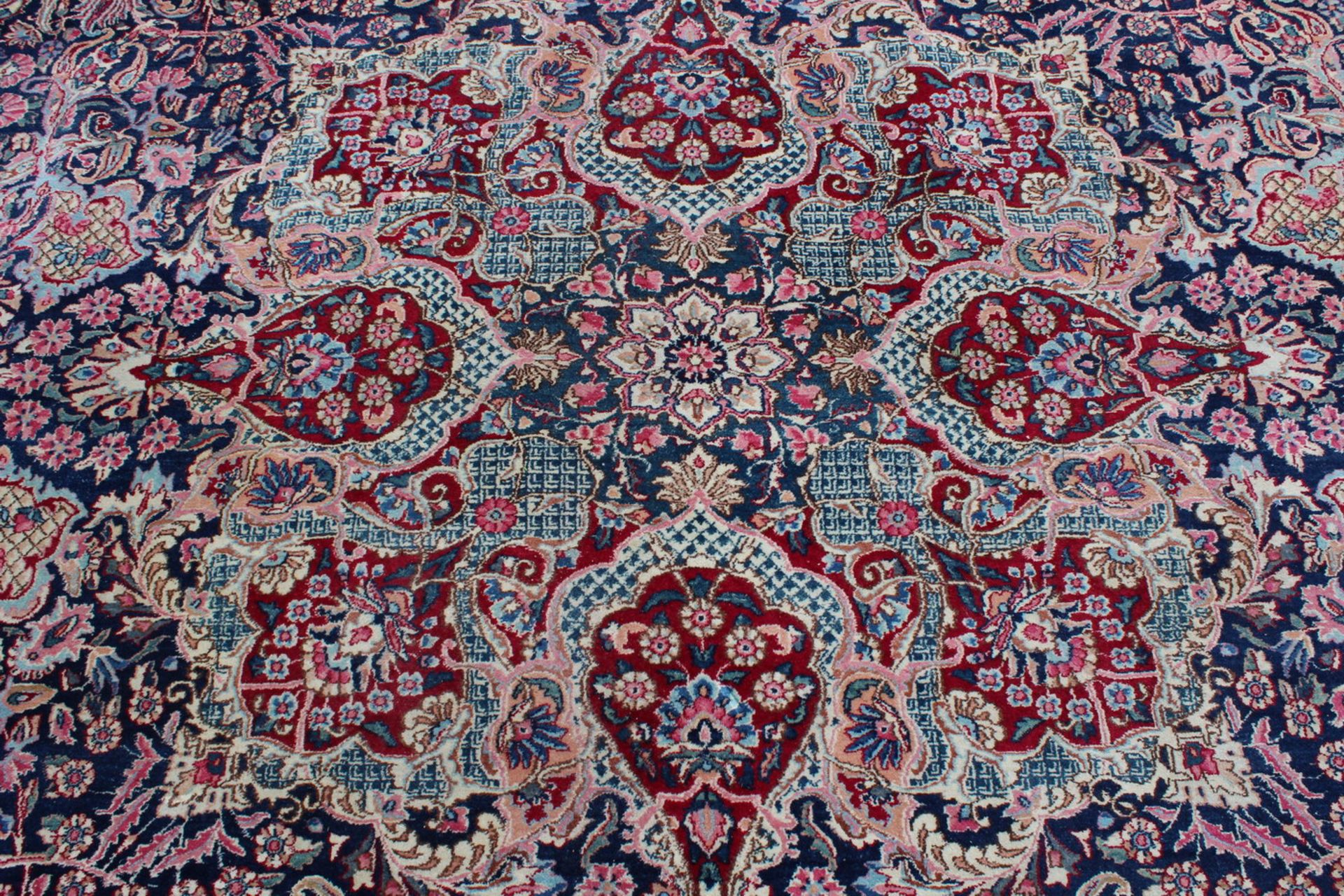 Kirman, Iran, ca. 4.89 x 3.45 m - Image 3 of 4