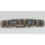 Armband, Ende 19. Jh., Silber 925, Markasiten, 5 facettierte hellblaue Spinelle, 21.5 cm lang, 45 g