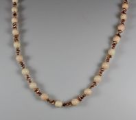 Kette, Engelhaut-Koralle, Süßwasserperlen, Schließe Silber 835 , 89 cm lang