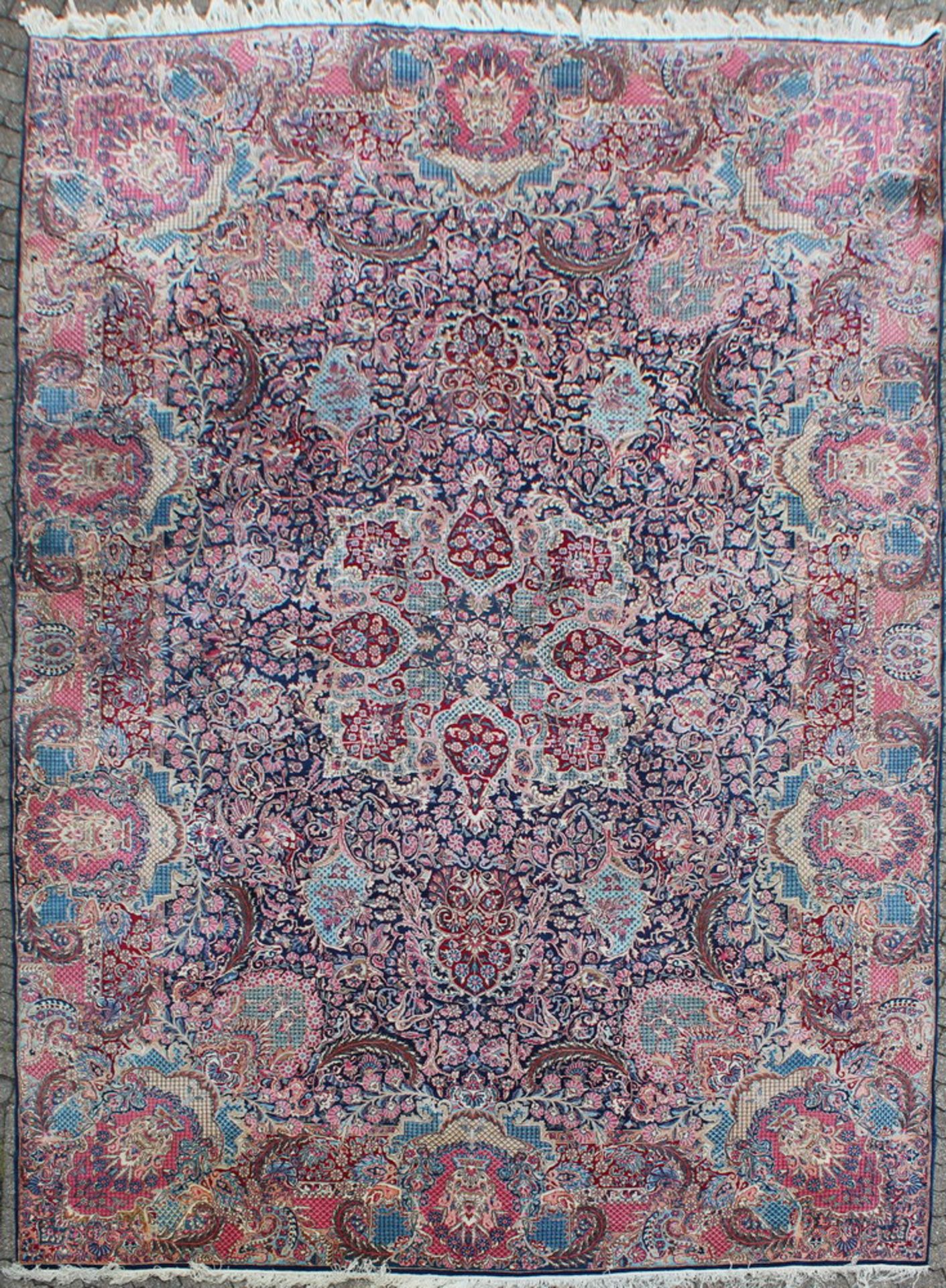 Kirman, Iran, ca. 4.89 x 3.45 m