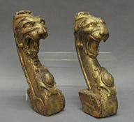 Paar Fragmente, Löwenköpfe, Holz goldbronziert, je 35 cm hoch