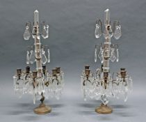 Paar Girandolen, französischer Stil, neuzeitlich, Metall, Glas, Kristall, je sechsflammig,