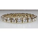 Memoire-Ring, WG 585, 20 Brillanten zus. ca. 1.0 ct., 2 g, RM 16