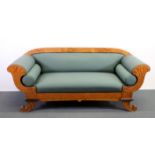 Sofa, Biedermeier, Niedersachsen, um 1830, Birke, füllhornartige Armlehnengestaltung, erneuerter