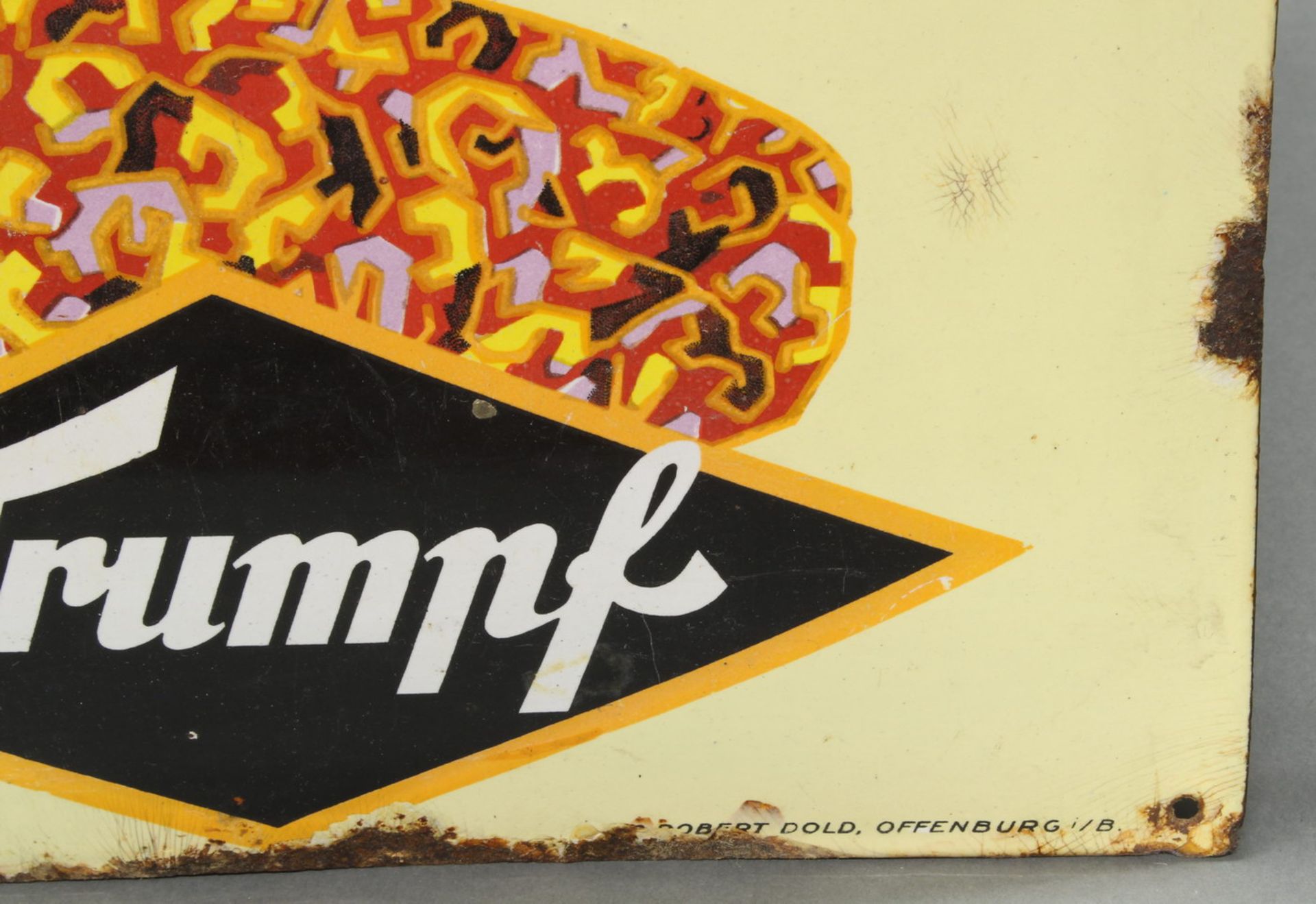 Gewölbtes Emailschild, "Schokolade Trumpf", 60 x 39 cm, bezeichnet Philipp (?) Zehbe, Ferro - Bild 2 aus 5