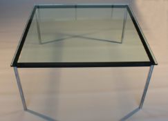 Moderner Tisch, Glasplatte, verchromte Beine, 70 x 140 x 140 cm