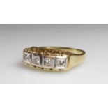 Ring, 1940er Jahre, GG 585, weiß belötet, 4 Brillanten zus. ca. 0.20 ct., 4 g, RM 17.5