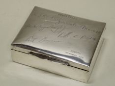 Zigarrendose, Silber 900, Deckel mit datierter Widmungsgravur Bogota 1956, innen Holz, geschwert,