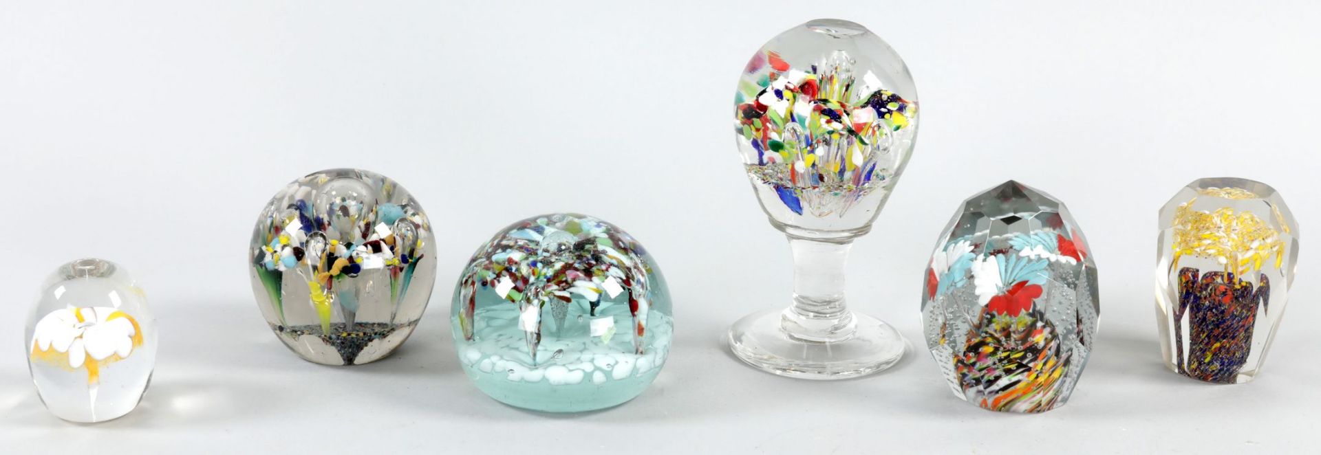 6 Paperweights