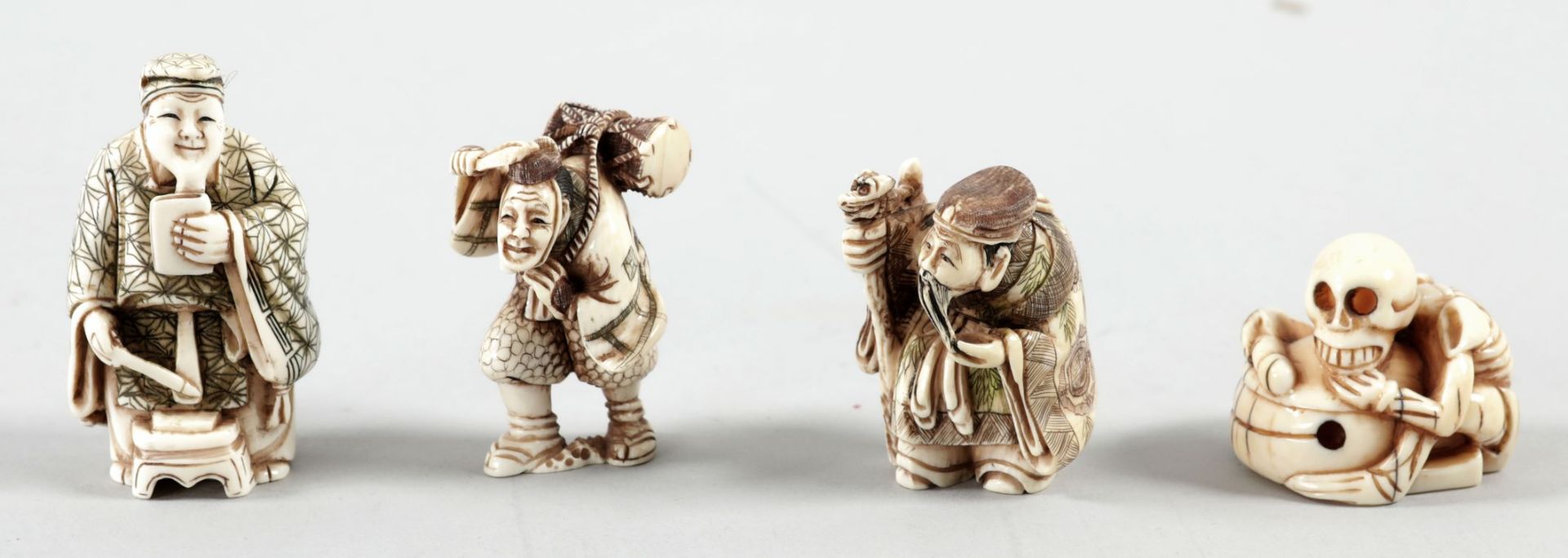 4 Netsuke