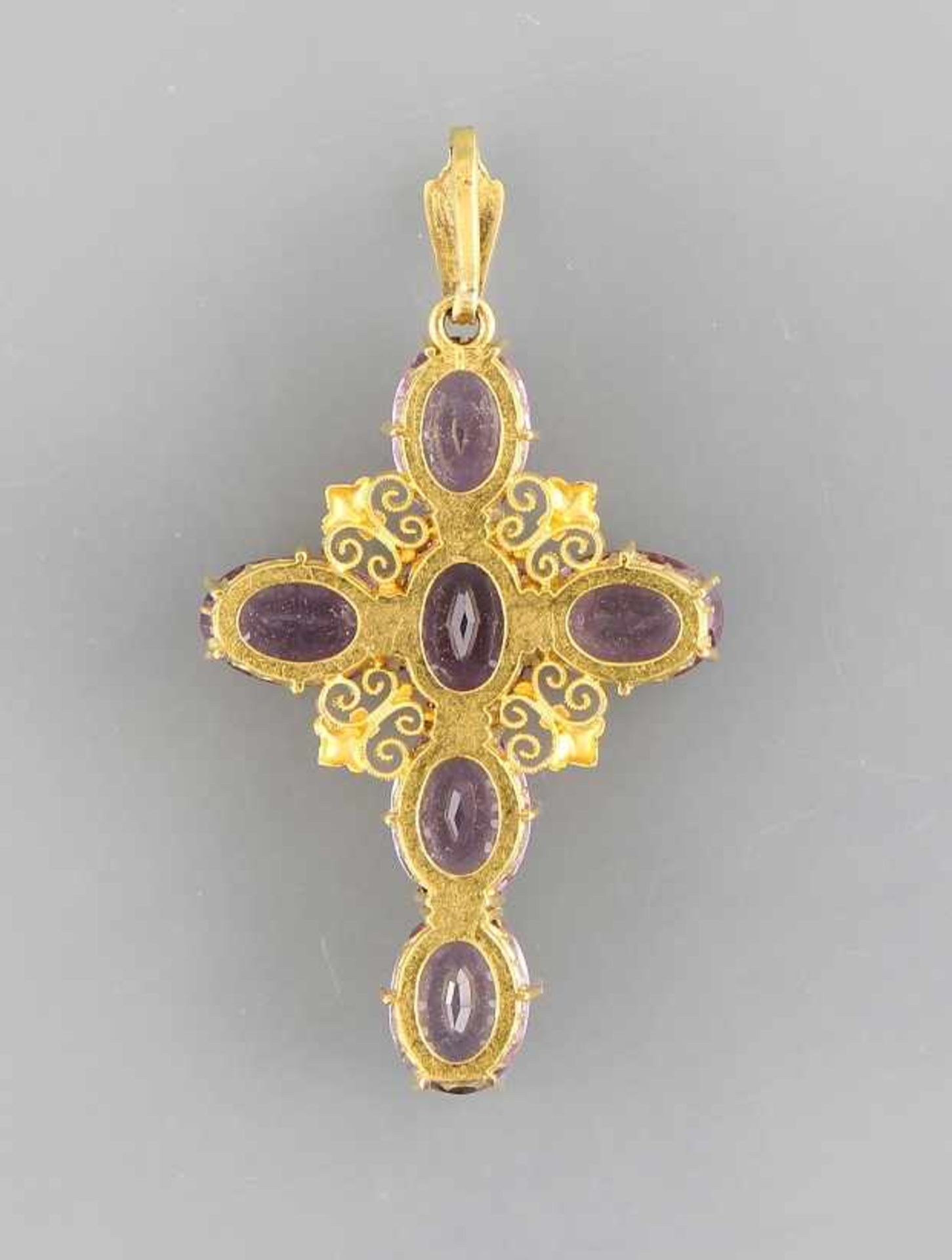 Cross-shaped Pendant - Bild 2 aus 2