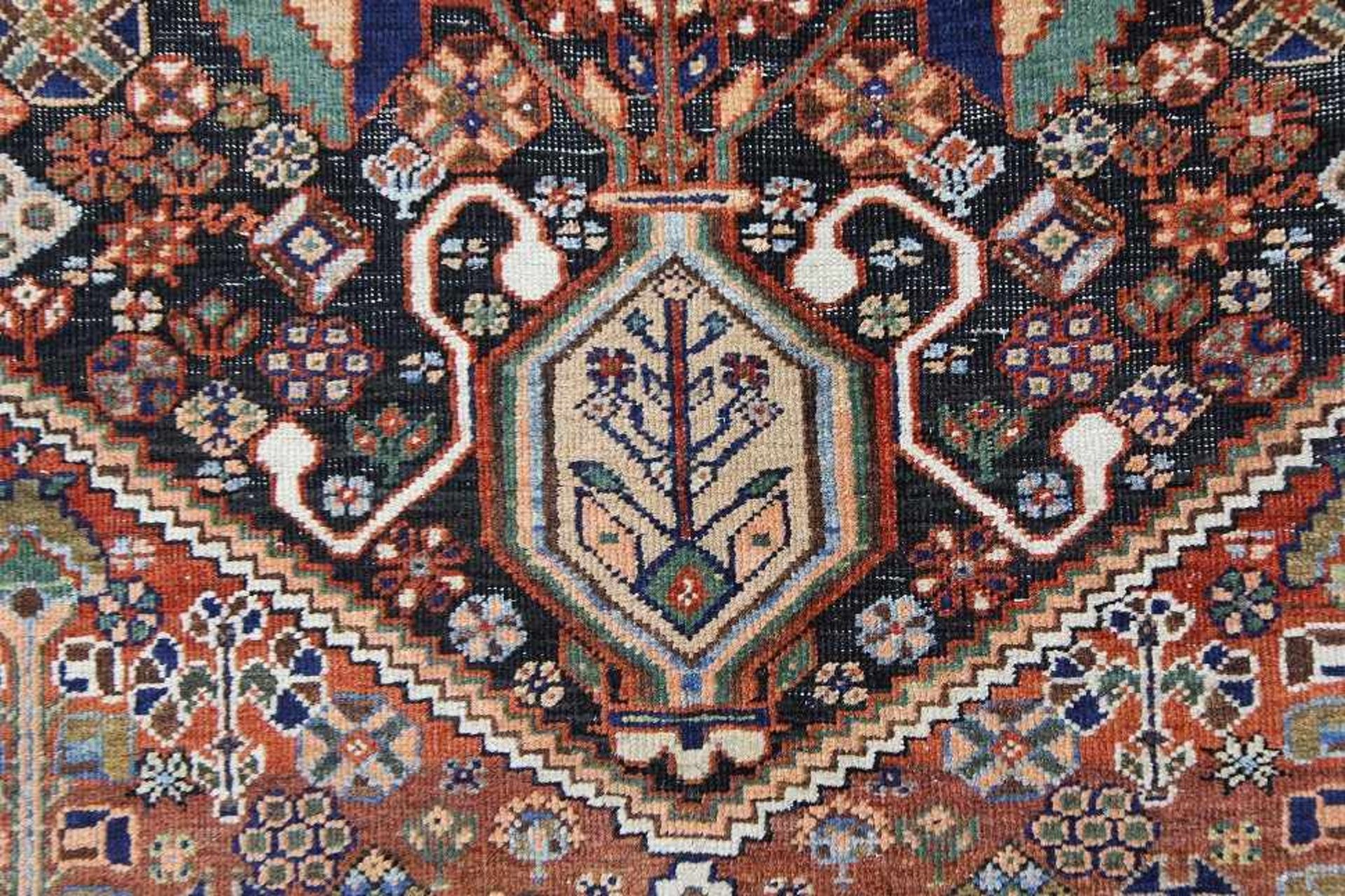 Large antique "Qashgai" Rug - Bild 6 aus 9