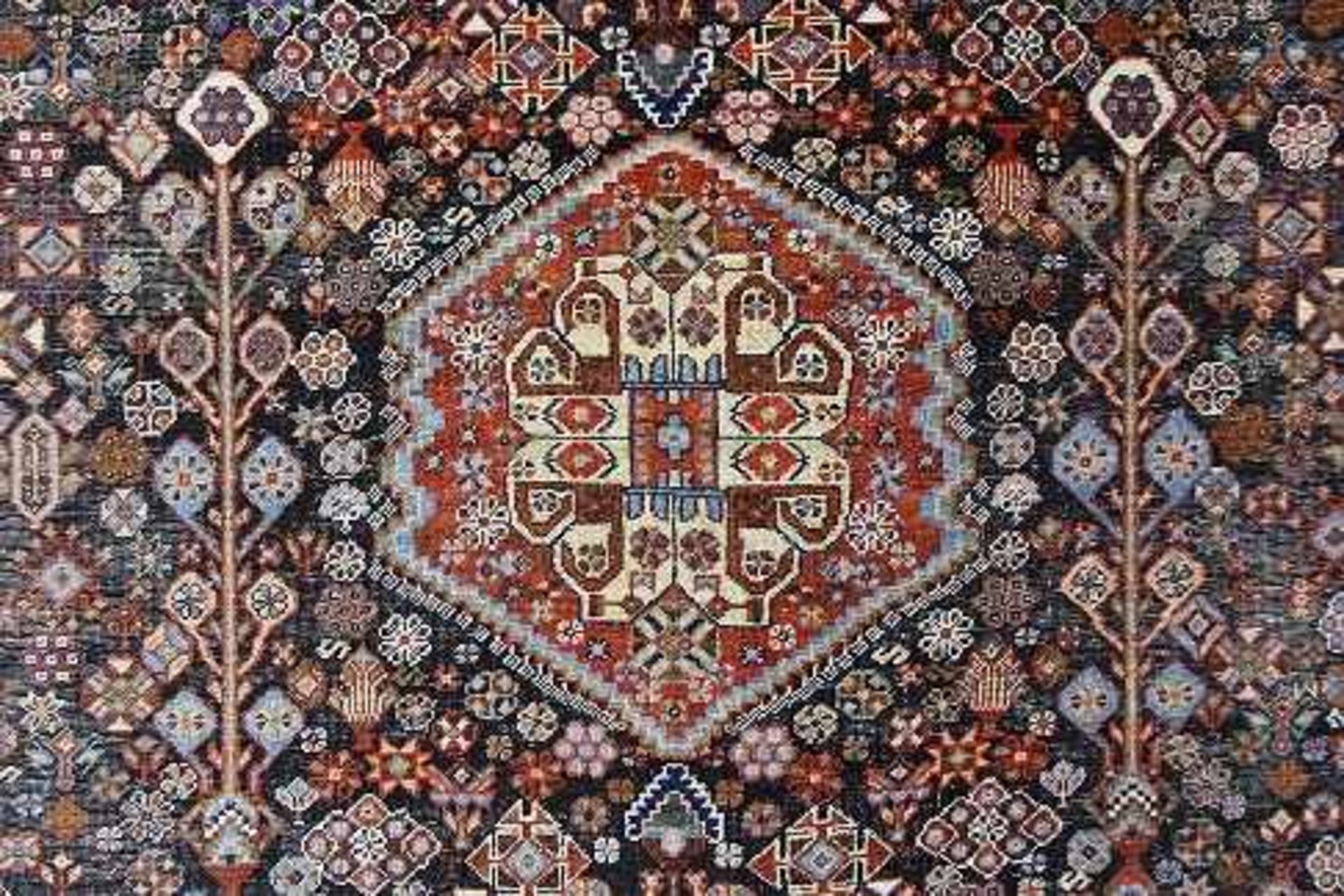 Large antique "Qashgai" Rug - Bild 3 aus 9