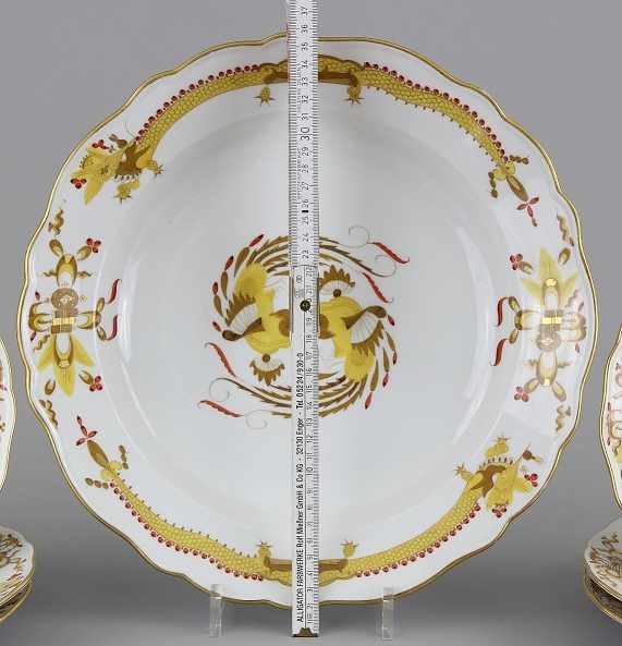 Bundle of seven Meissen Plates "Yellow Dragon" - Bild 2 aus 4