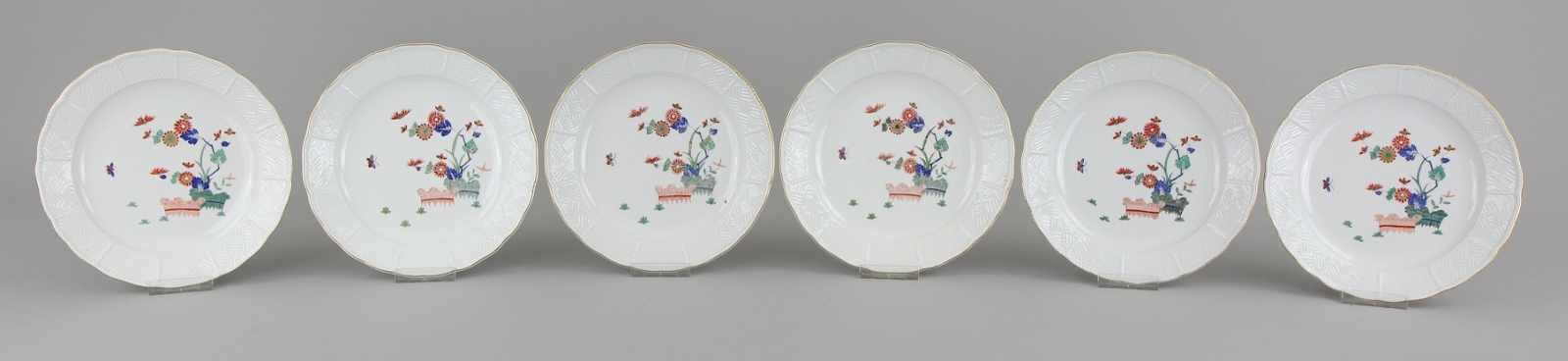 Set of six Meissen Kakiemon-style Plates