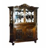 Bergian display cabinet