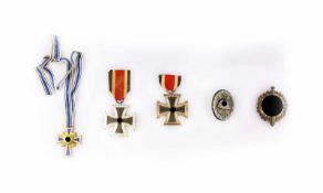 Set of medals and decorations of the Third Reich