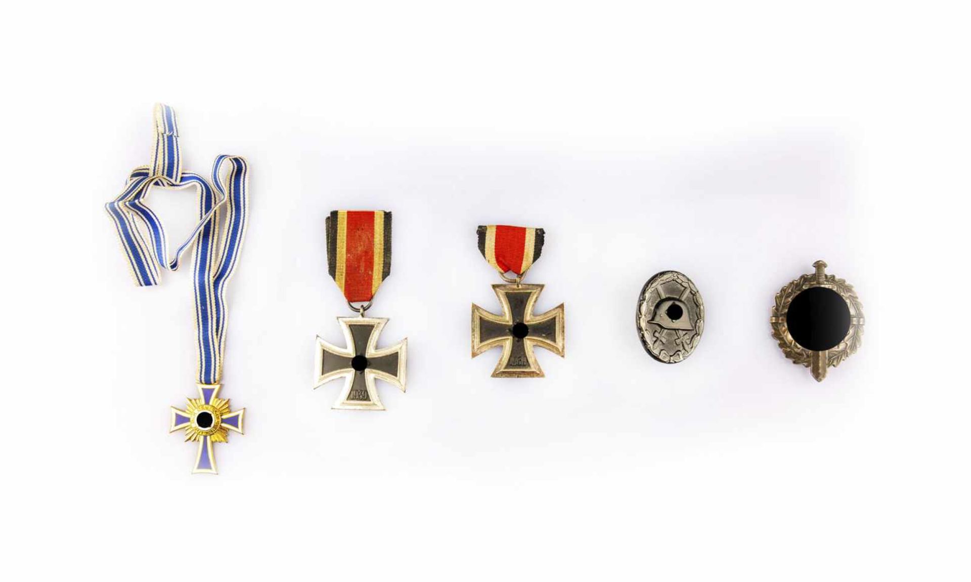 Set of medals and decorations of the Third Reich
