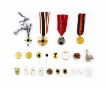 Set of medals, decorations and civil badges of the Third Reich