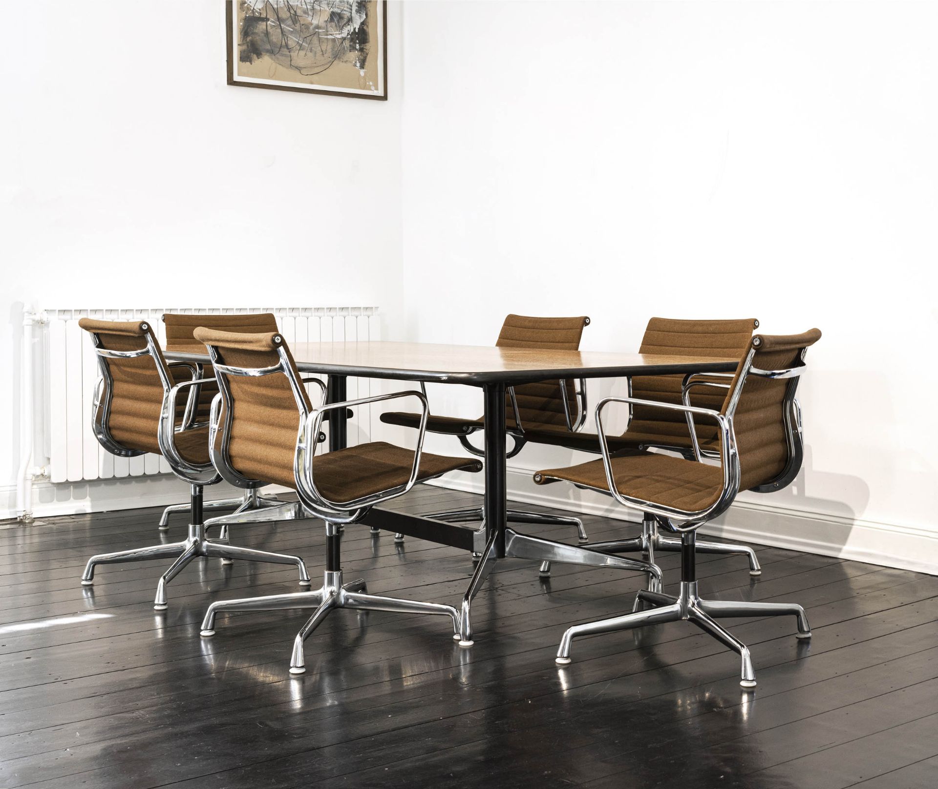Konvolut Eames Design Möbel7-tlg., 'Segmented Table Dining', Vitra, Entwurf von Charles & Ray Eames,