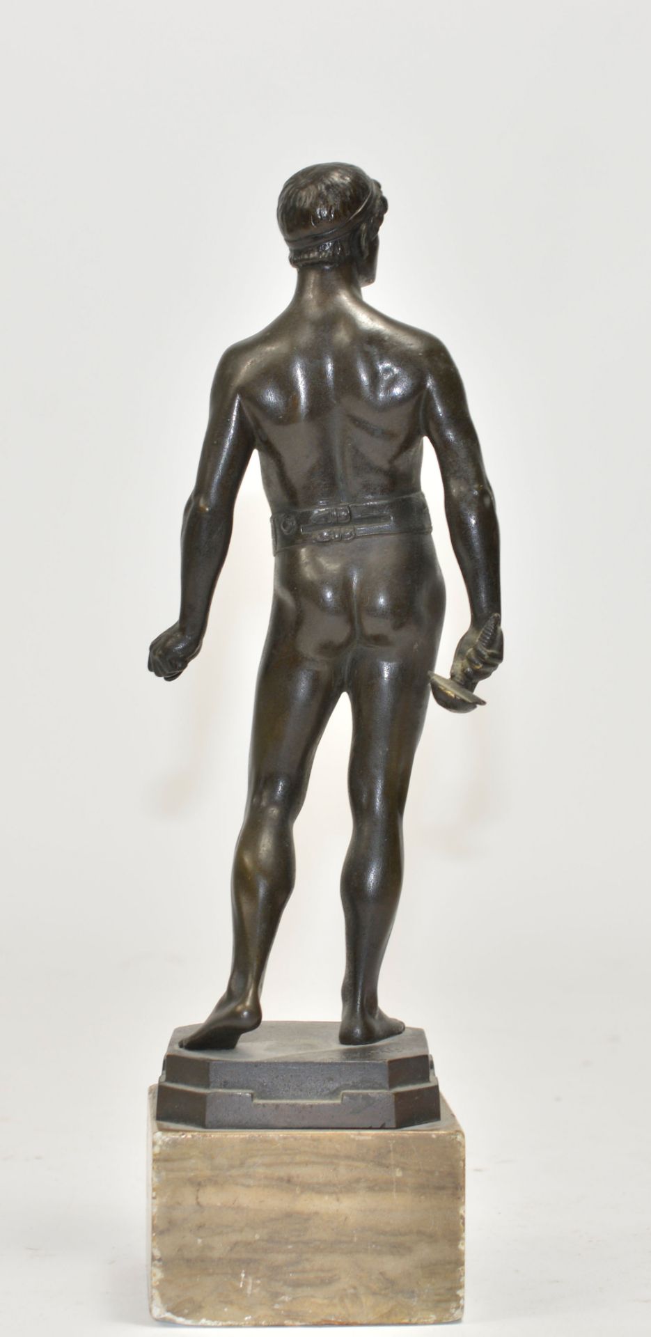 Rudolf Küchler (1867 Wien - 1954)Krieger 'Veni-Vidi-Vici', Bronze, Höhe 30 cm, auf der Plinthe - Bild 2 aus 3