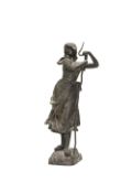 Hans Schörk (1849 Wien - unbekannt)Bäuerin mit Heugabel, Bronze, Höhe 29,5 cm, in der Plinthe