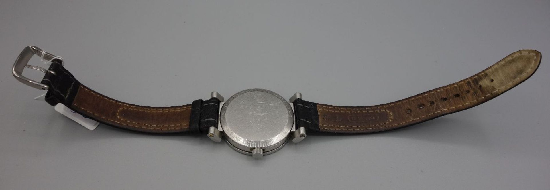 ARMBANDUHR - XEMEX OFFROAD / wristwatch, Quarz, Schweiz. Rundes Edelstahlgehäuse an schwarzem - Bild 5 aus 7