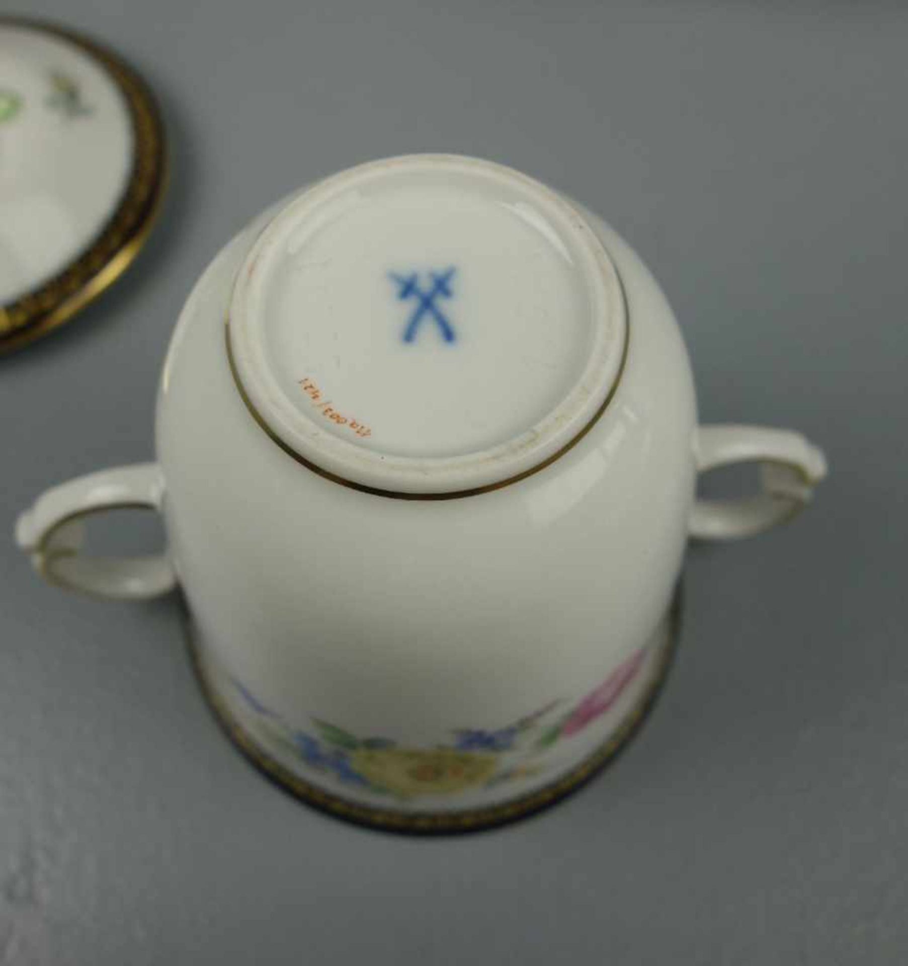 TROMBLEUSE / SCHOKOLADENTASSE / DECKELTASSE / cup, Porzellan, Manufaktur Meissen, unterglasurblaue - Bild 5 aus 5