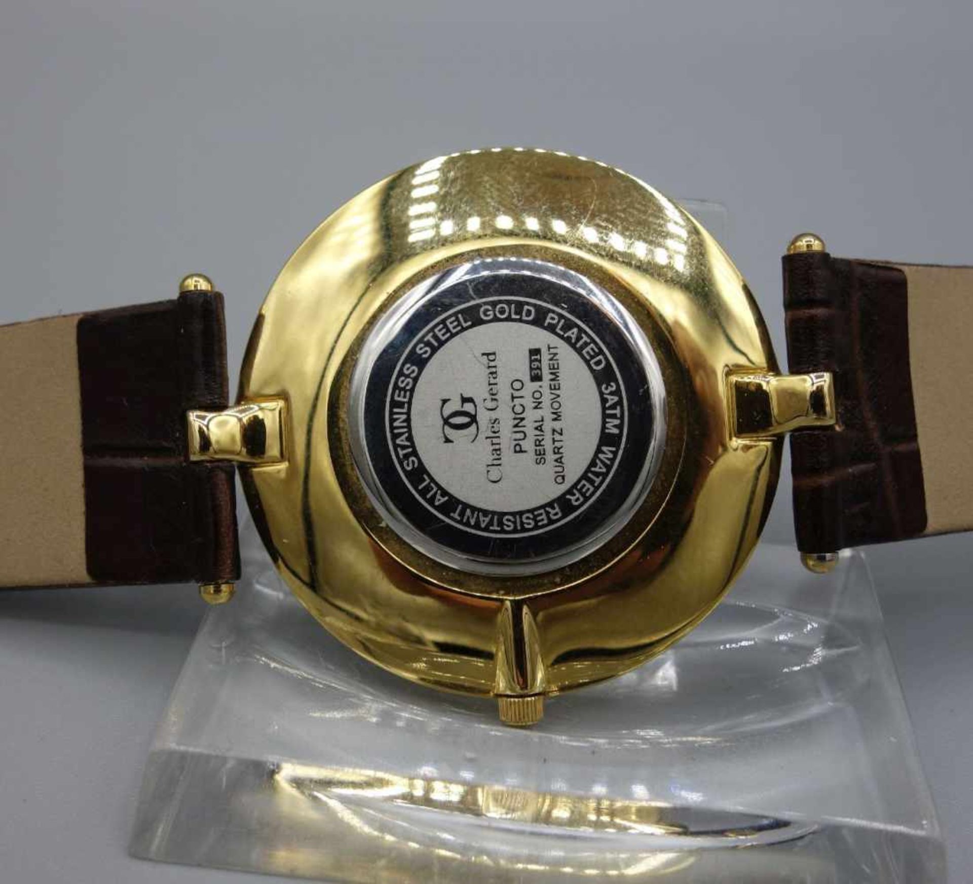 ARMBANDUHR CHARLES GERARD / wristwatch, Quarz-Werk. Rundes vergoldetes Stahlgehäuse an braunem - Bild 5 aus 5