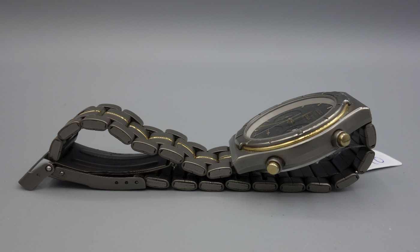 ARMBANDUHR: SEIKO CHRONOGRAPH TITANIUM SPORTS 100 / wristwatch, Japan, Quartz. Stahlgehäuse und - Image 5 of 7