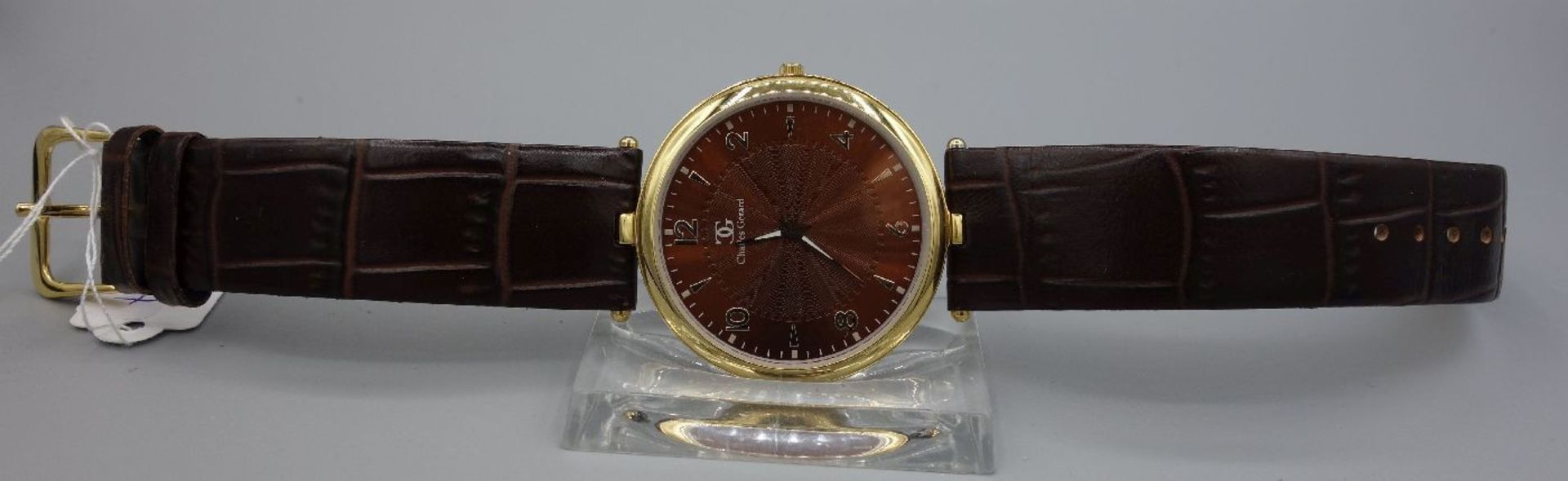 ARMBANDUHR CHARLES GERARD / wristwatch, Quarz-Werk. Rundes vergoldetes Stahlgehäuse an braunem - Bild 2 aus 5