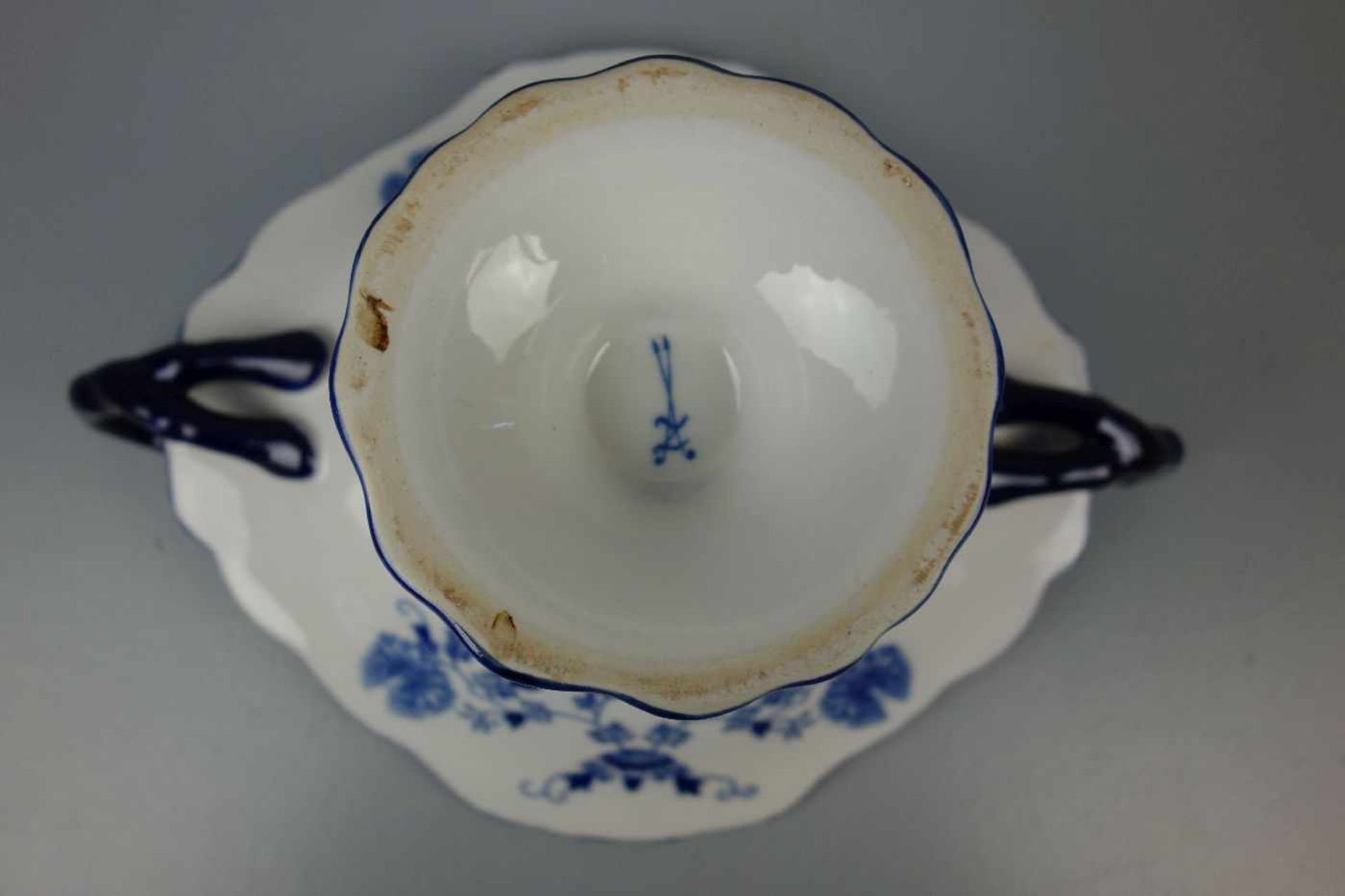 SCHALE / FUSSSCHALE / bowl on a stand, zweiteilig, Porzellan, gemarkt in Anlehnung an die Manufaktur - Bild 4 aus 6