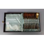 12 KAFFEE - ODER TEE - LÖFFEL / silver spoons, 800er Silber (insgesamt 298 g), gepunzt mit Halbmond,