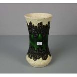 VASE / pottery vase, Mitte 20. Jh., polychrom glasiert (Grün, Braun, Creme, Schwarz), unter dem