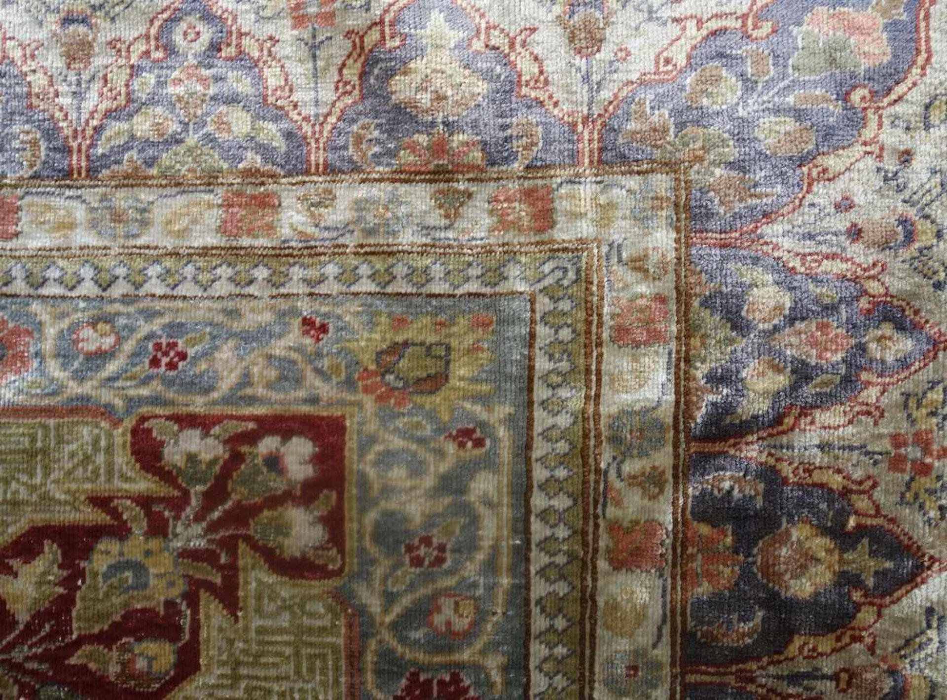 SEIDENTEPPICH / ORIENTTEPPICH / carpet: Kayseri / Hereke, Türkei, um 1930/40, mit beiliegender - Image 3 of 4