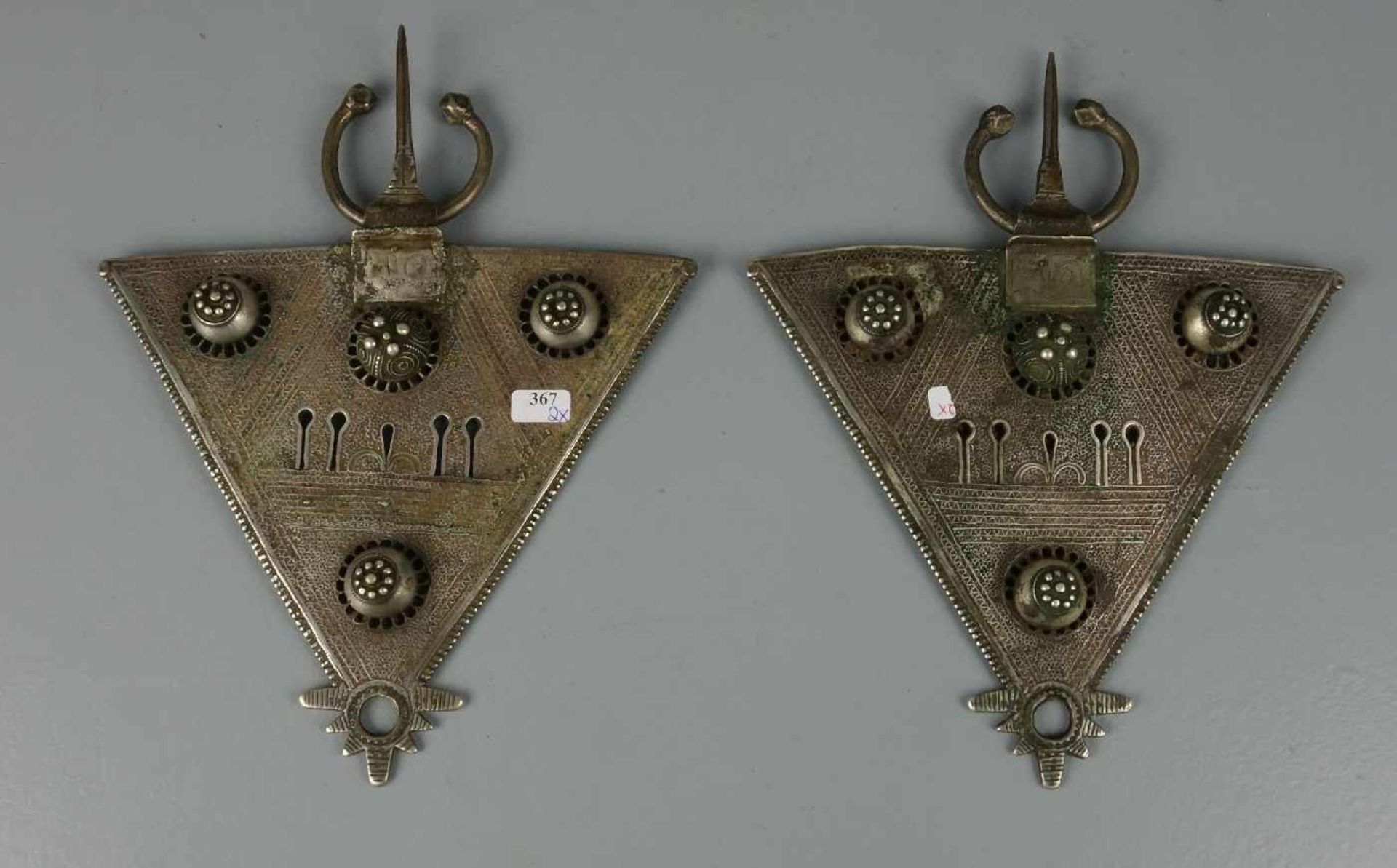 BERBER-SCHMUCK DES "AIT SERHROUCHEN-STAMMES": FIBELPAAR, Marokko / algerische Grenze, 20 Jh.;