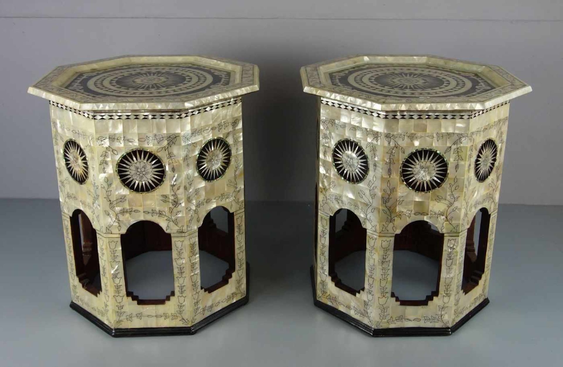 PAAR PERLMUTT - BEISTELLTISCHE / ORIENTALISCHE TABOURET - oder TEE - TISCHE / pair of tables, 2.