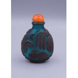 SNUFF-BOTTLE / SCHNUPFTABAK-BEHÄLTER / TABAK-GEFÄSS, China blau-grünes Peking-Glas mit violett-