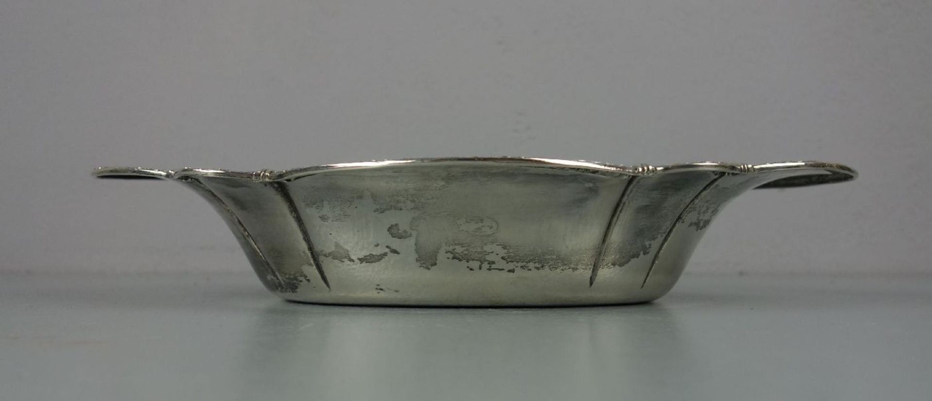 SCHALE, 800er Silber (250 g), gepunzt mit Halbmond, Krone, Feingehaltsangabe und Herstellermarke - Image 4 of 4