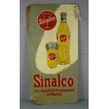 WERBESCHILD "Sinalco", gedruckt und lackiert auf Hartfaserplatte. Hochformatiges, schmalrechteckiges