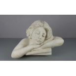 BILDHAUER DES 20./21. Jh., Skulptur / sculpture: "Ruhende / Sinnende", weißer Marmor. Büste einer