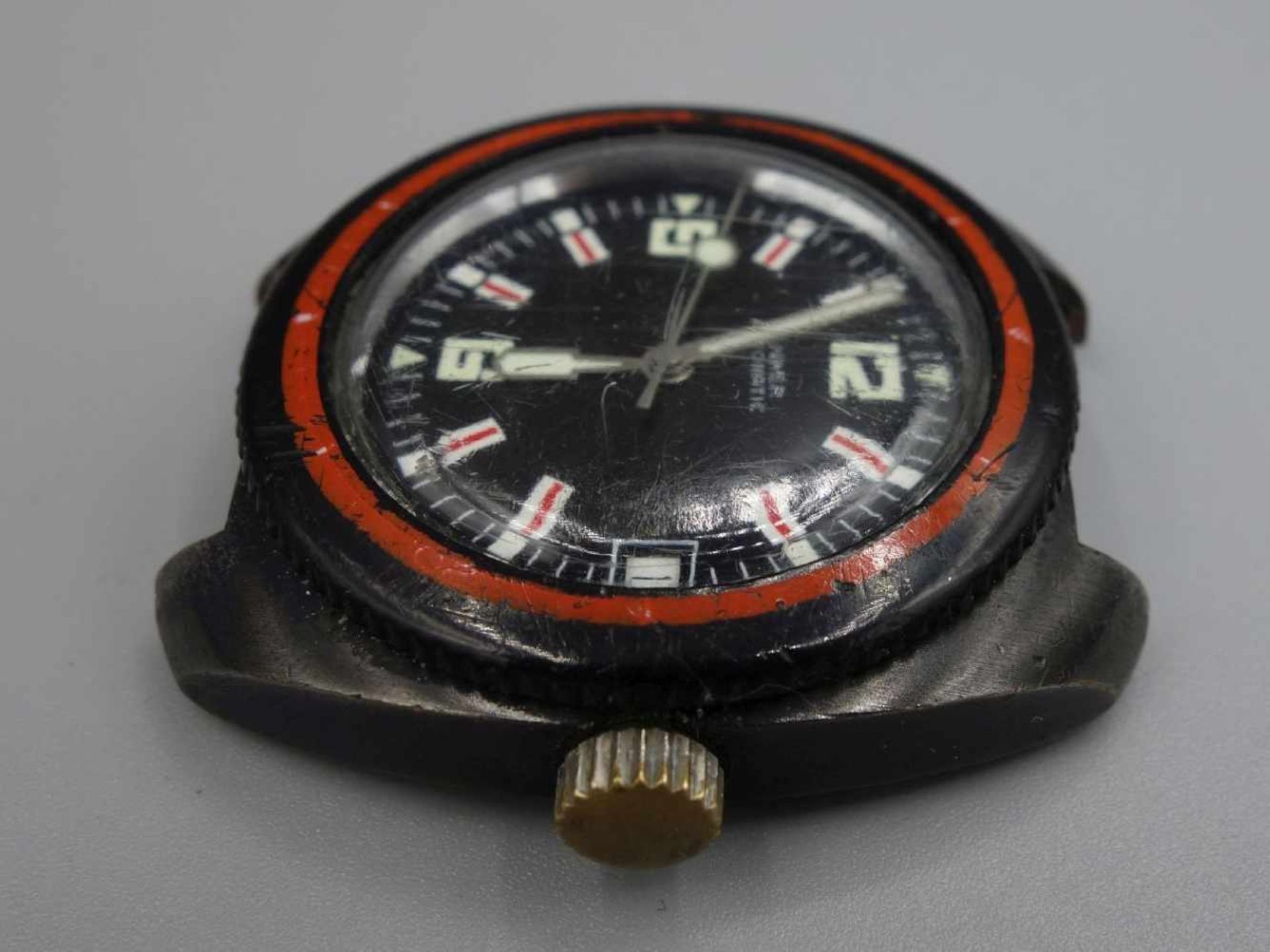 PAAR VINTAGE ARMBANDUHREN - ANKER. 1) Taucheruhr, Automatik, eckgerundetes schwarzes Gehäuse ohne - Bild 5 aus 9