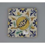 BAROCK - FLIESE "GRANATAPFEL" / FAYENCE - FLIESE / HOLLÄNDISCHE FLIESE / tile, wohl 1. H. 17. Jh.,