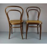 PAAR THONET BUGHOLZSTÜHLE MIT GEFLECHT / BISTROSTÜHLE / KAFFEEHAUSSTÜHLE, Entwurf Michael Thonet