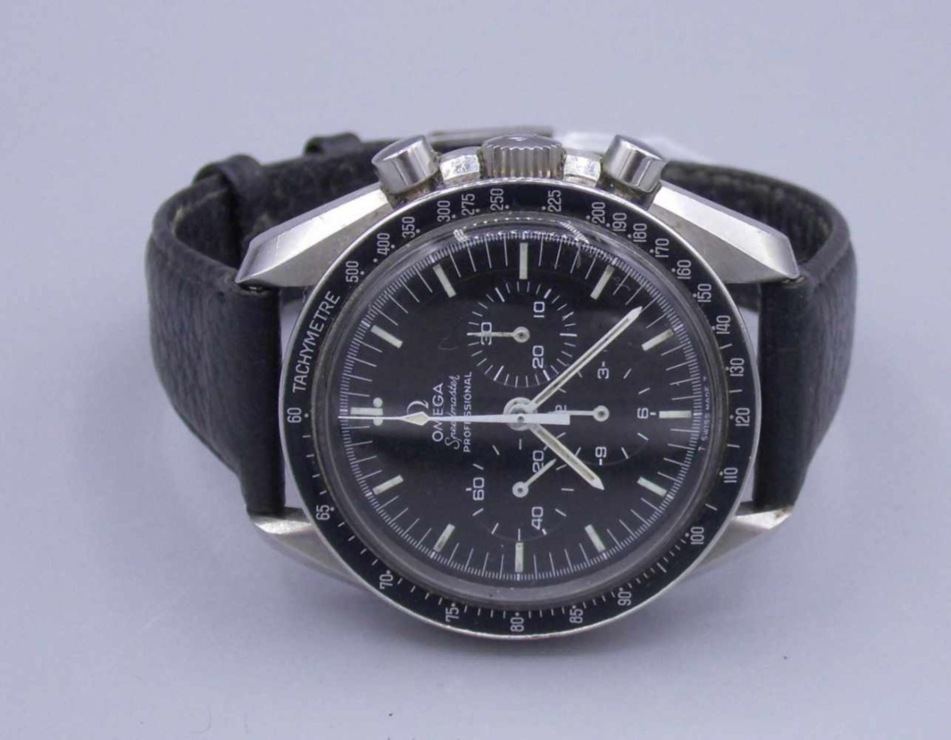 VINTAGE ARMBANDUHR / CHRONOGRAPH: OMEGA SPEEDMASTER PFROFESSIONAL - "MOONWATCH" / wristwatch, - Bild 2 aus 10