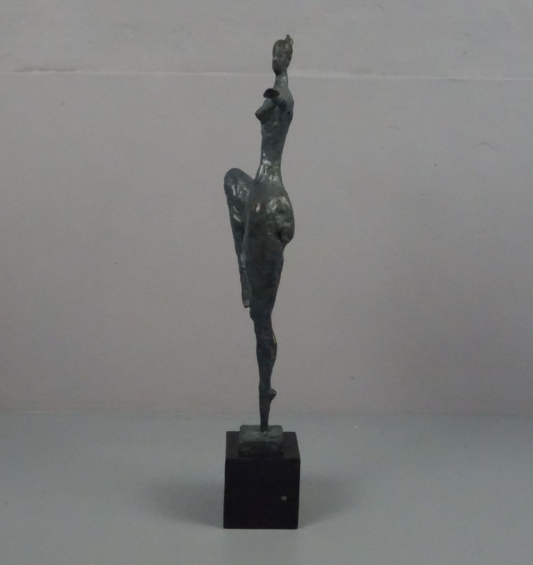 LOPEZ, MIGUEL FERNANDO (auch Milo, geb. 1955 in Lissabon), Skulptur / sculpture: "Tänzerin", Bronze, - Bild 2 aus 6
