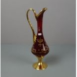 KARAFFE MIT JÜDISCHER SYMBOLIK, farbloses, rubiniertes und partiell goldfarben gefasstes Glas mit
