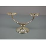 LECHTER / TISCHLEUCHTER, zweiflammig / candle stand, 925er Silber (beschwerter Fuß), gepunzt mit