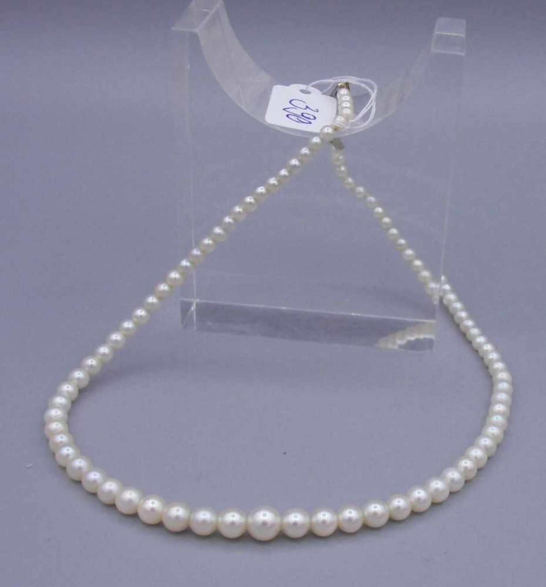 PERLENKETTE, verlaufend gereiht, Perlen-D. von 3 bis 7 mm; Sicherheitsverschluss aus 333er - Bild 3 aus 3